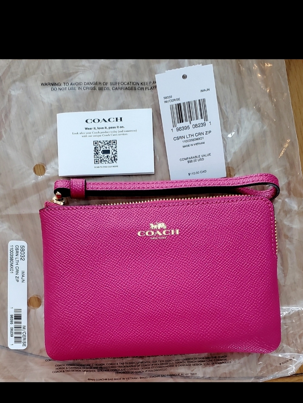 New Coach Corner Zip Crossgrain Leather Wristlet Cerise / Gold (Dark Pink)